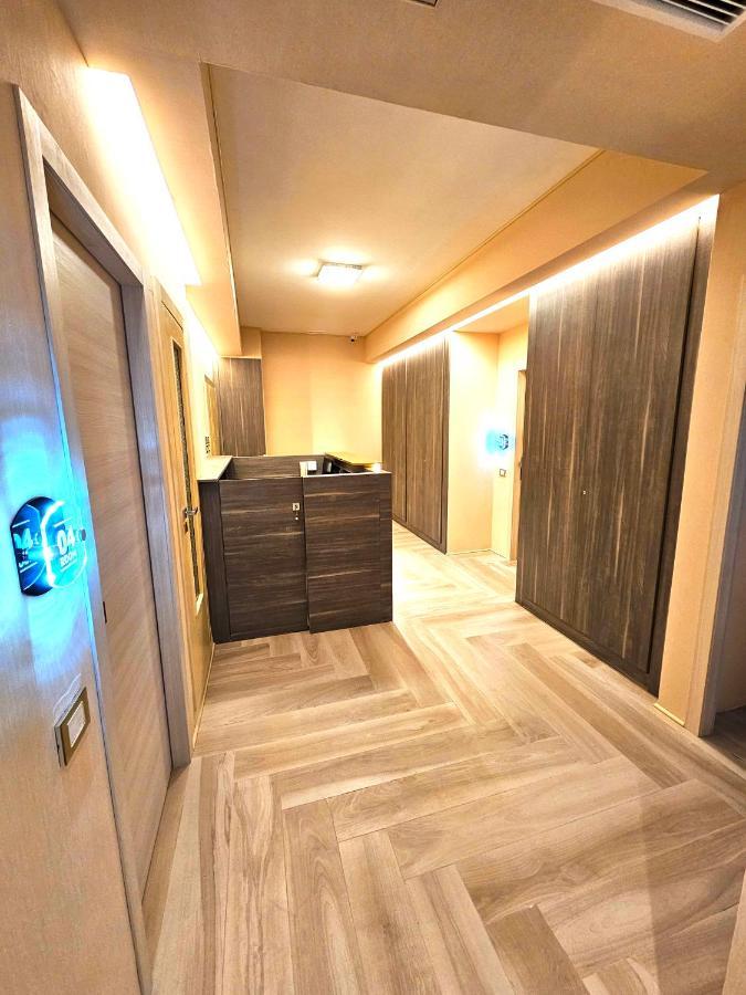 Astoria Supreme - Modern Boutique Suites Lecce Bagian luar foto